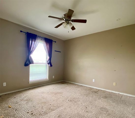 218 County Road 2992, Windom, TX 75492