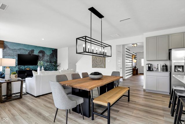 7422 Allesley Drive, Avon, IN 46123