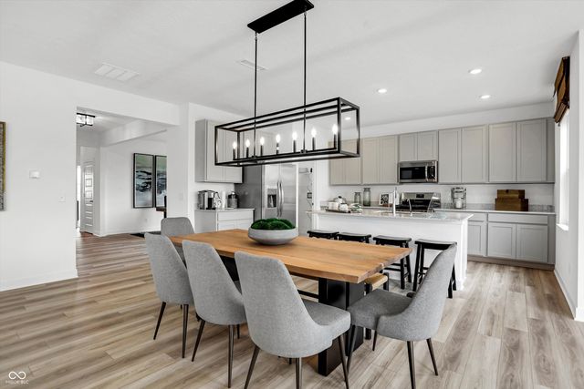 7422 Allesley Drive, Avon, IN 46123