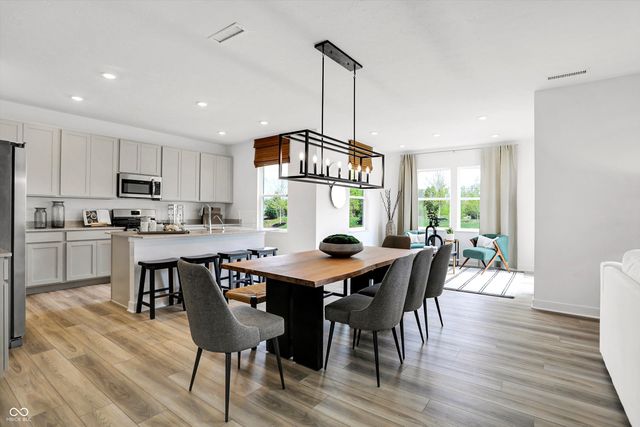 7422 Allesley Drive, Avon, IN 46123