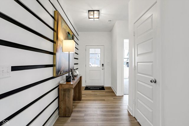 7422 Allesley Drive, Avon, IN 46123