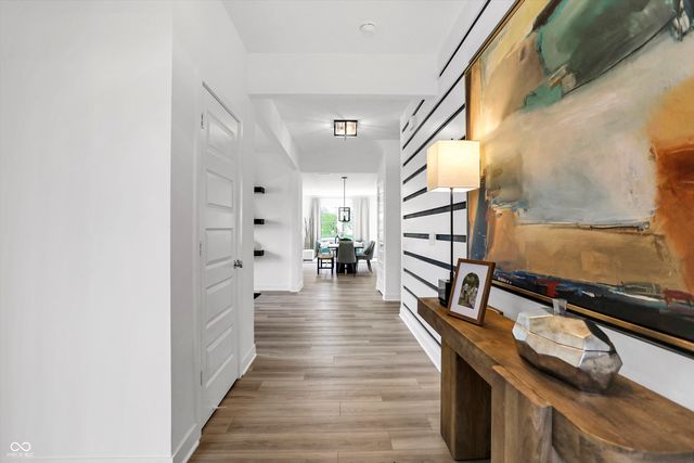 7422 Allesley Drive, Avon, IN 46123