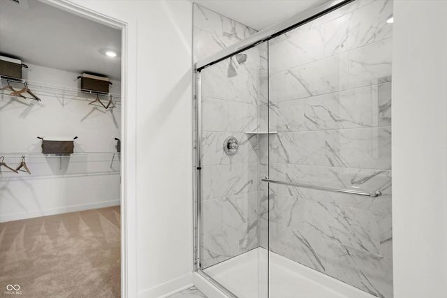 7422 Allesley Drive, Avon, IN 46123