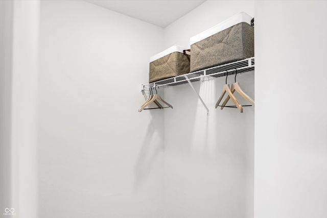 7422 Allesley Drive, Avon, IN 46123