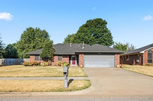 1001 Buckingham Drive, Newcastle, OK 73065
