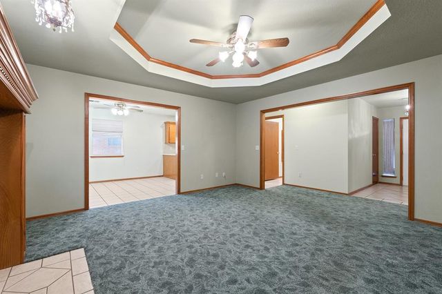 1001 Buckingham Drive, Newcastle, OK 73065