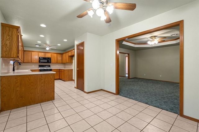 1001 Buckingham Drive, Newcastle, OK 73065