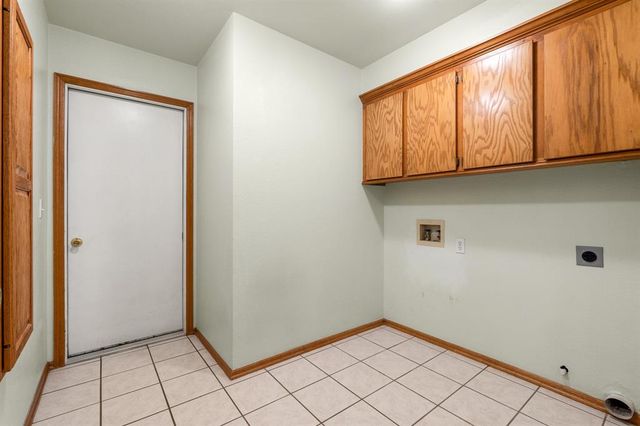 1001 Buckingham Drive, Newcastle, OK 73065