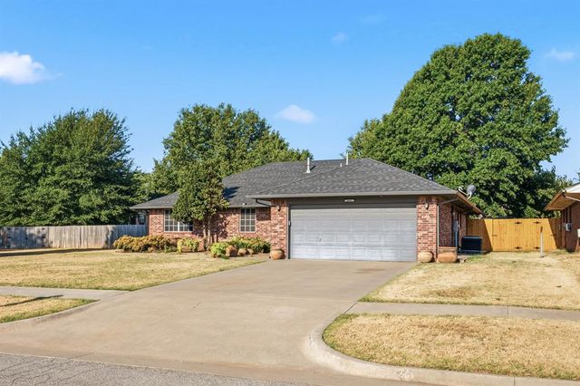 1001 Buckingham Drive, Newcastle, OK 73065