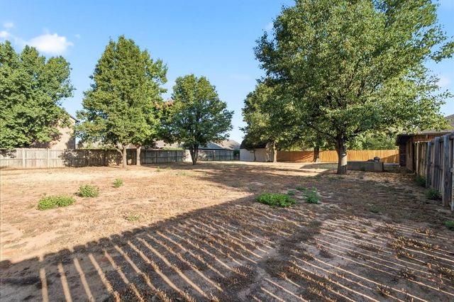 1001 Buckingham Drive, Newcastle, OK 73065