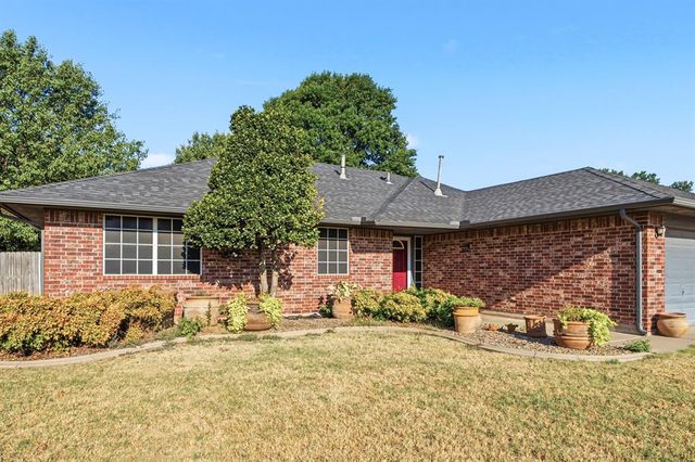 1001 Buckingham Drive, Newcastle, OK 73065