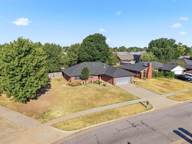 1001 Buckingham Drive, Newcastle, OK 73065