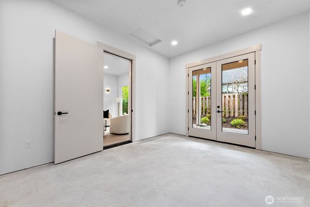 10811 24th Avenue NE, Seattle, WA 98125