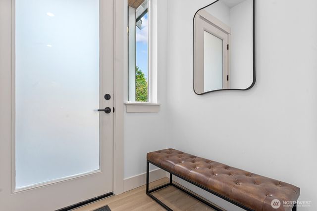 10811 24th Avenue NE, Seattle, WA 98125