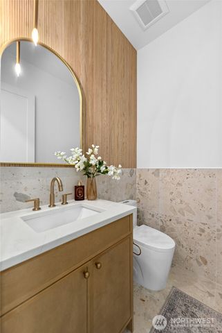 10811 24th Avenue NE, Seattle, WA 98125