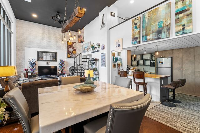 40 N TOWER Road 1E, Oak Brook, IL 60523