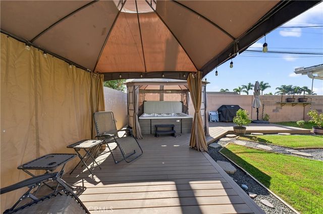 8812 Sapphire Avenue, Westminster, CA 92683