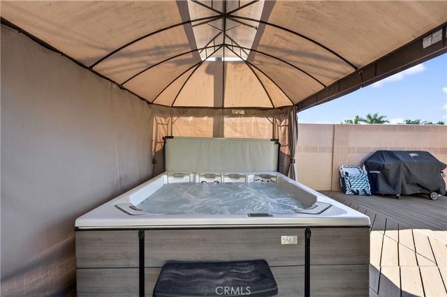 8812 Sapphire Avenue, Westminster, CA 92683