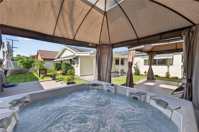 8812 Sapphire Avenue, Westminster, CA 92683