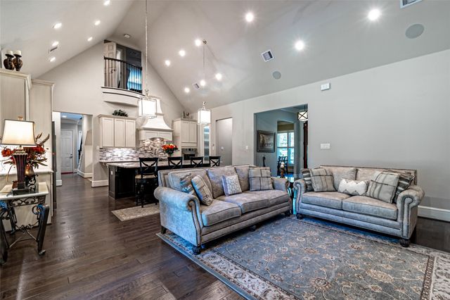 8970 Navigation Circle, Montgomery, TX 77316