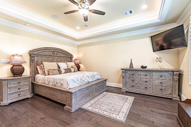 8970 Navigation Circle, Montgomery, TX 77316