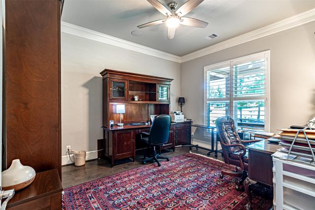 8970 Navigation Circle, Montgomery, TX 77316