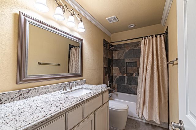 8970 Navigation Circle, Montgomery, TX 77316