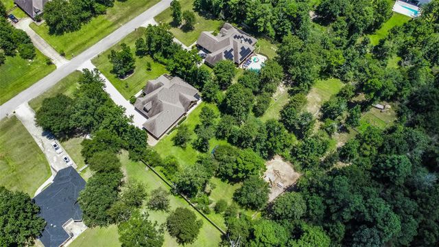 8970 Navigation Circle, Montgomery, TX 77316