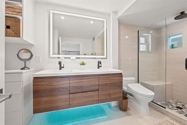 380 8TH AVENUE N 4, Tierra Verde, FL 33715