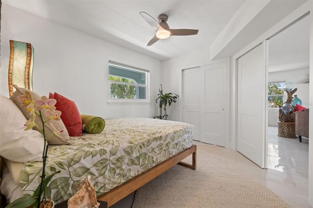 380 8TH AVENUE N 4, Tierra Verde, FL 33715