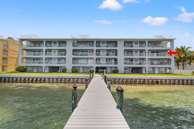 380 8TH AVENUE N 4, Tierra Verde, FL 33715