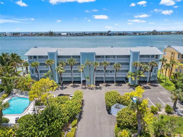 380 8TH AVENUE N 4, Tierra Verde, FL 33715