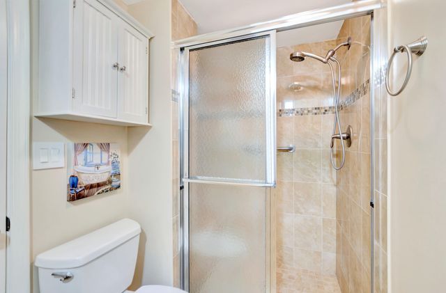 70 CELESTIAL Way 203, Juno Beach, FL 33408