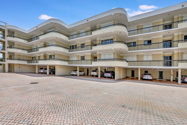 70 CELESTIAL Way 203, Juno Beach, FL 33408