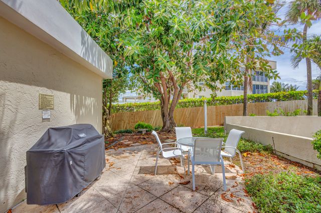 70 CELESTIAL Way 203, Juno Beach, FL 33408