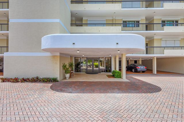 70 CELESTIAL Way 203, Juno Beach, FL 33408