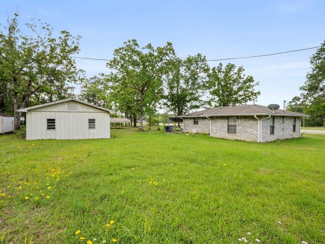 216 Hammond, Hornbeck, LA 71439