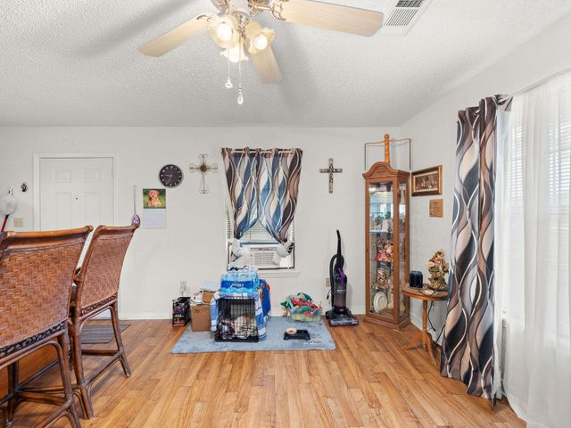 216 Hammond, Hornbeck, LA 71439