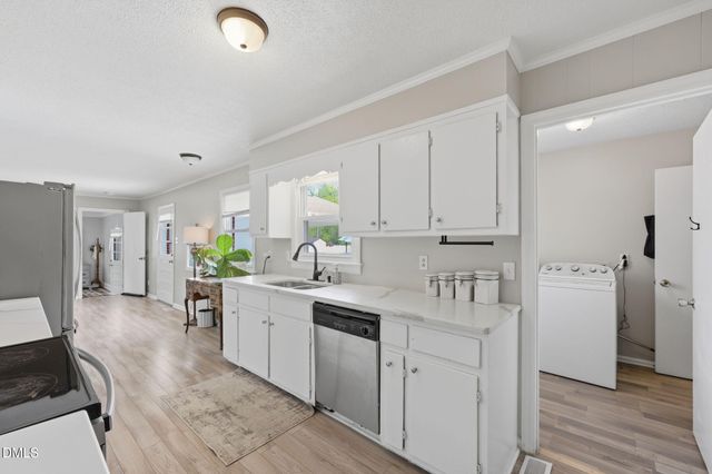 402 Crestview Drive, Durham, NC 27712