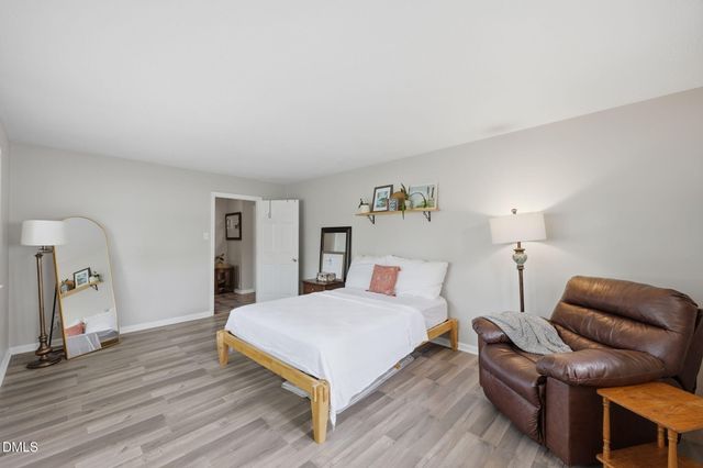 402 Crestview Drive, Durham, NC 27712