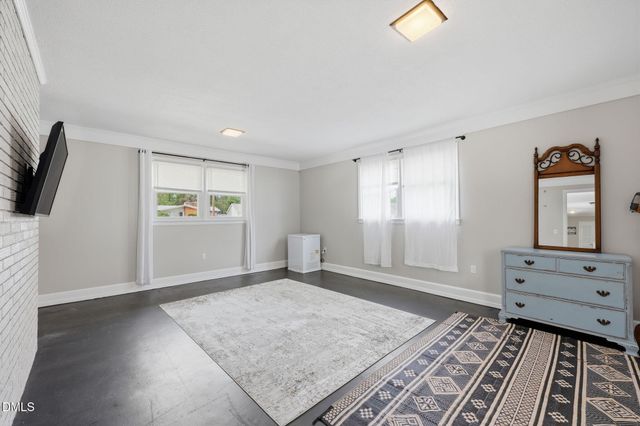 402 Crestview Drive, Durham, NC 27712