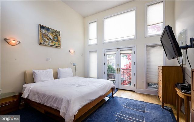 1434 T ST NW, Washington, DC 20009