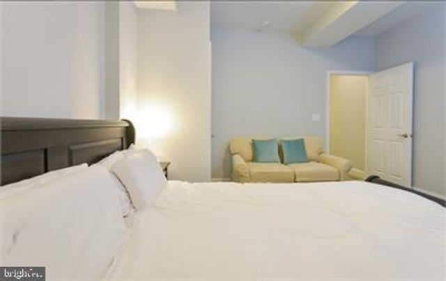 1434 T ST NW, Washington, DC 20009