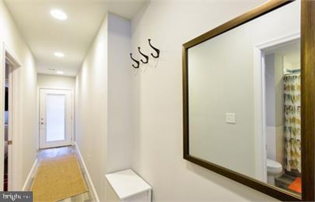 1434 T ST NW, Washington, DC 20009