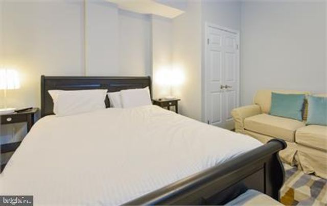 1434 T ST NW, Washington, DC 20009