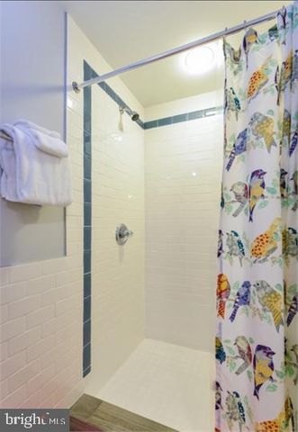 1434 T ST NW, Washington, DC 20009