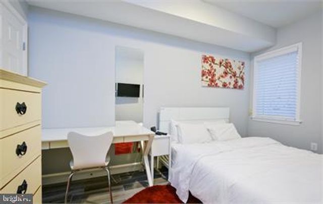 1434 T ST NW, Washington, DC 20009