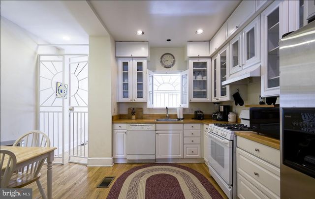 1434 T ST NW, Washington, DC 20009