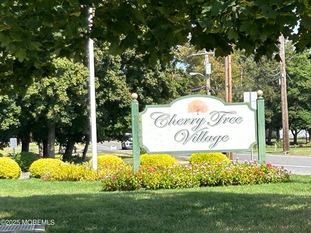 185 Clubhouse Drive, Middletown, NJ 07748