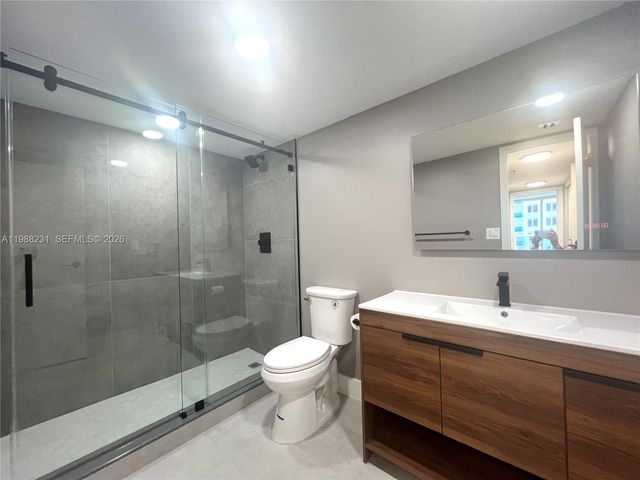 2401 Collins Ave 803, Miami Beach, FL 33140